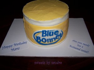 Image source: http://cdn.cakecentral.com/b/bd/900x900px-LL-bd88c882_gallery7552631283266720.jpeg