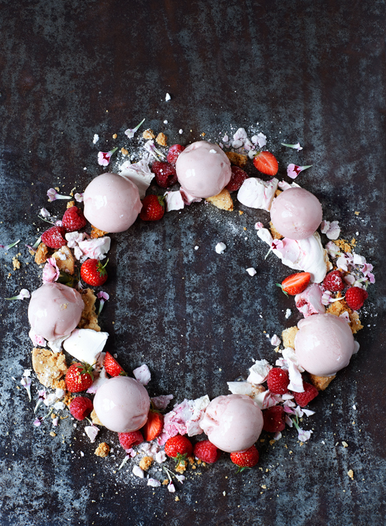ice cream wreath